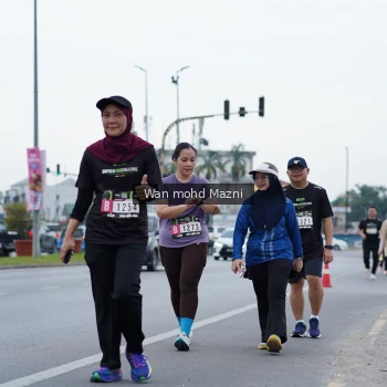 Runner Photo 2047504