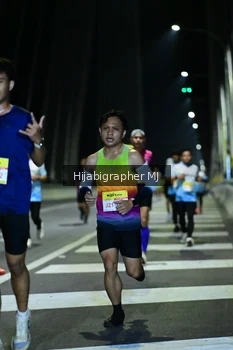 Runner Photo 2047539