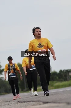 Runner Photo 2047552