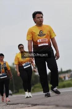 Runner Photo 2047571