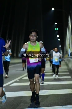 Runner Photo 2047579