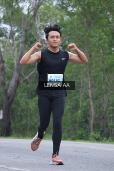 Runner Photo 2047600