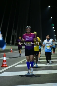 Runner Photo 2047644