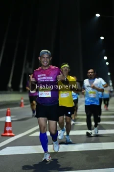 Runner Photo 2047737