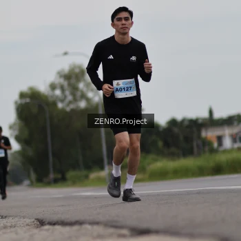 Runner Photo 2047833