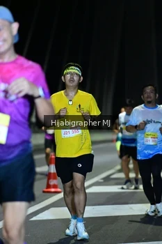 Runner Photo 2047835