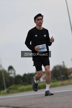 Runner Photo 2047855