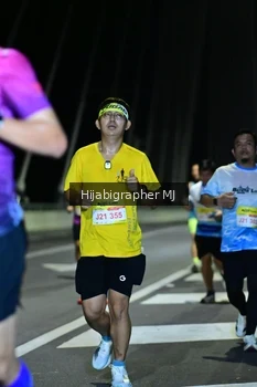 Runner Photo 2047859