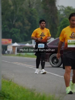 Runner Photo 2047877