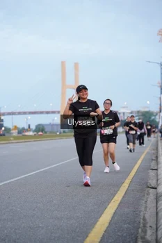 Runner Photo 2047888