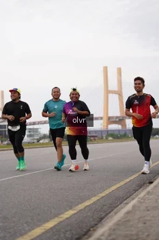 Runner Photo 2047921