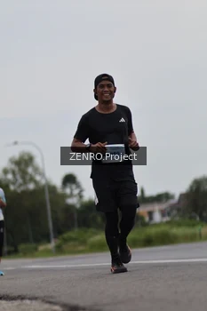 Runner Photo 2047939