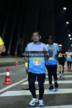 Runner Photo 2047958