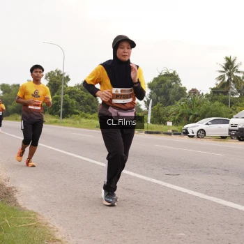 Runner Photo 2048023