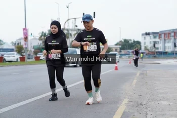 Runner Photo 2048134