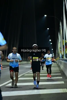 Runner Photo 2048193