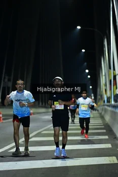 Runner Photo 2048235