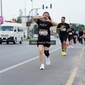 Runner Photo 2048255