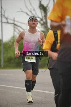 Runner Photo 2048348