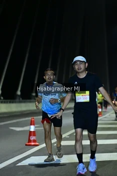 Runner Photo 2048452