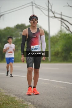 Runner Photo 2048520