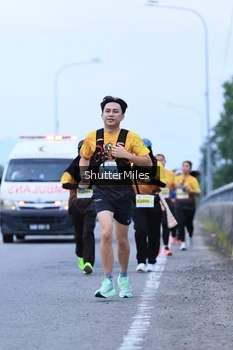 Runner Photo 2048626