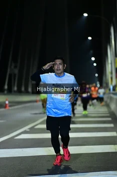 Runner Photo 2048769