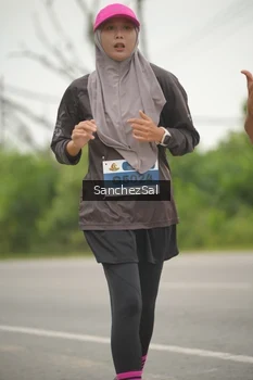 Runner Photo 2048884