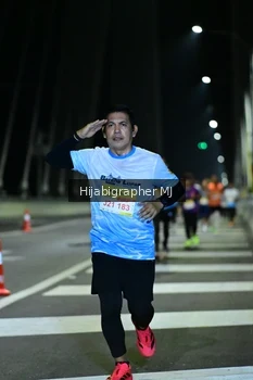 Runner Photo 2048891