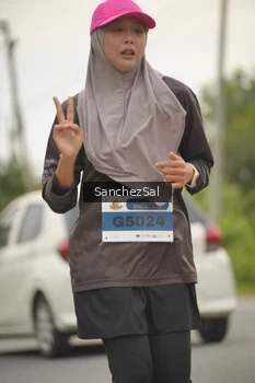 Runner Photo 2049042