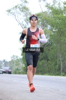 Runner Photo 2049063