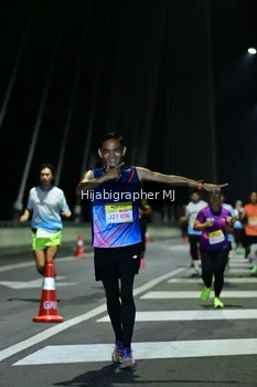 Runner Photo 2049077