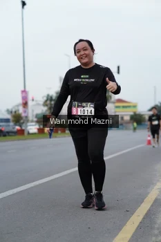 Runner Photo 2049100