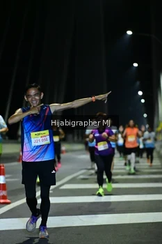 Runner Photo 2049108