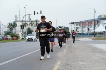 Runner Photo 2049146
