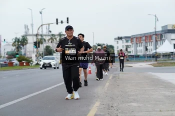 Runner Photo 2049154