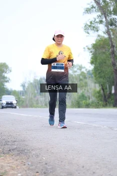 Runner Photo 2049177