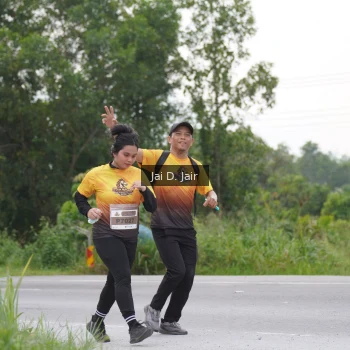 Runner Photo 2049198