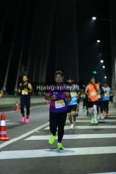 Runner Photo 2049244