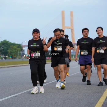 Runner Photo 2049256