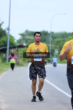 Runner Photo 2049329