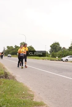 Runner Photo 2049352