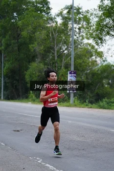 Runner Photo 2049353