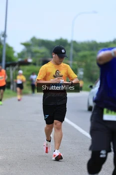 Runner Photo 2049405