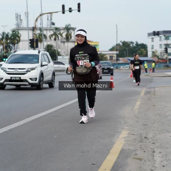 Runner Photo 2049436