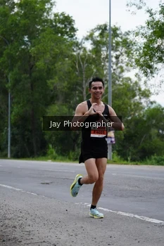 Runner Photo 2049446