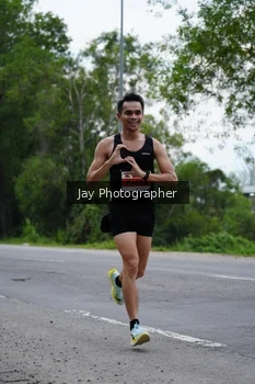 Runner Photo 2049467
