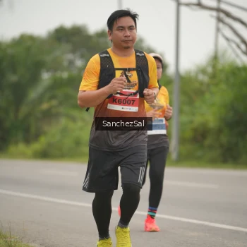 Runner Photo 2049623