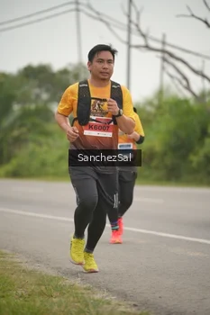 Runner Photo 2049649