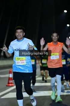 Runner Photo 2049653